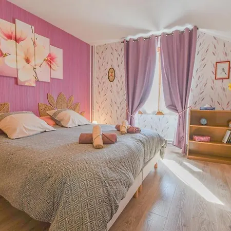 Holiday home Le Clos Du Grand Verger Briel-sur-Barse